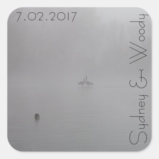 mistige ganzen vierkante sticker (Voorkant)