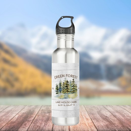  mistige groene dennenboom bos pinery waterfles 