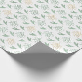 Mistletoe en Pine Groen en Goud Kleur Kerstmis Cadeaupapier (Hoek)