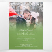 Mistletoe groene witte bruiloft optie RSVP Drieluik Uitnodiging (Binnenkant midden)