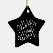 Mistletoe & Miracles Modern Kerstmis Zwarte Ster Keramisch Ornament (Rechts)