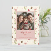 Mistletoe Pinecone Berry Patroon Foto Feestdagenkaart (Staand voorkant)