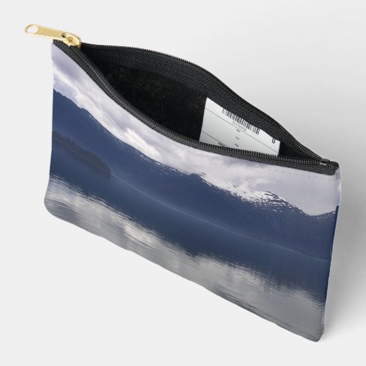 Misty Alaskan Zee in de schaduw van Blue Etui (Open)