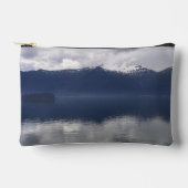 Misty Alaskan Zee in de schaduw van Blue Etui (Voorkant)