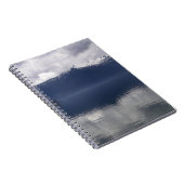 Misty Alaskan Zee in de schaduw van Blue Notitieboek (Rechterzijde)