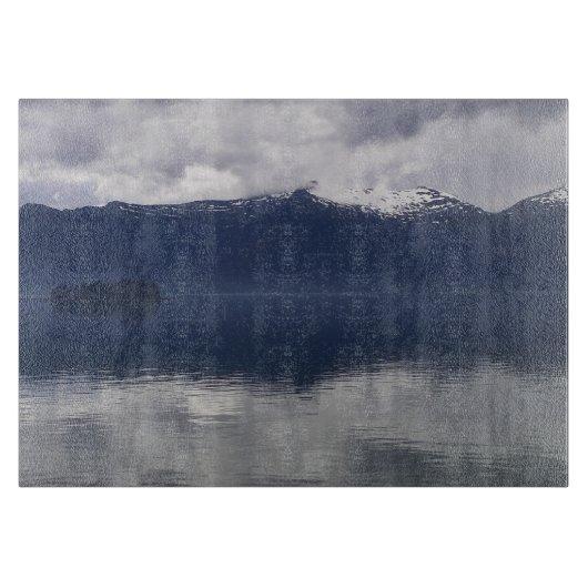 Misty Alaskan Zee in de schaduw van Blue Snijplank (Voorkant)