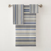 Misty Blue Grey Stripes Bad Handdoek (Insitu)