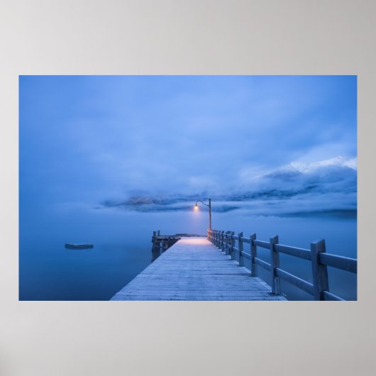 Misty Blue Waters Poster (Voorkant)