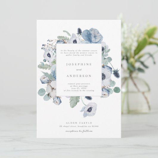 Misty Blues bruiloft uitnodiging (Staand voorkant)