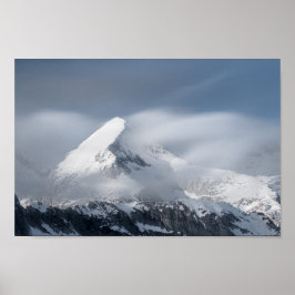 Misty clouds over berg Grintovec, Slovenië Poster
