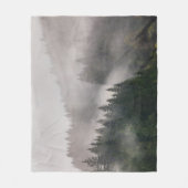 Misty Forest in de bergen Fleece Deken (Voorkant)