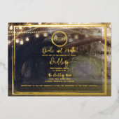 Misty Forest Lights Elegant Modern Wedding Gold Folie Uitnodiging (Voorkant)