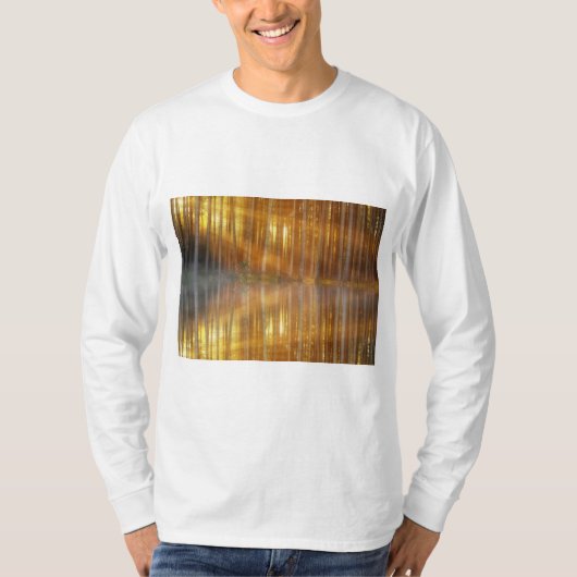 Misty Forest Scene T-shirt (Voorkant)