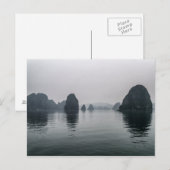 Misty Halong Bay Rock Islands, Vietnam Briefkaart (Voorkant / Achterkant)