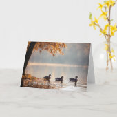 Misty herfstmeer met eenden sympathie kaart (Gele Bloem)