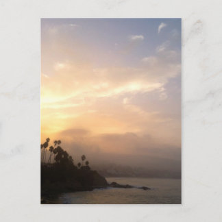 Misty Laguna Beach Sunrise Briefkaart