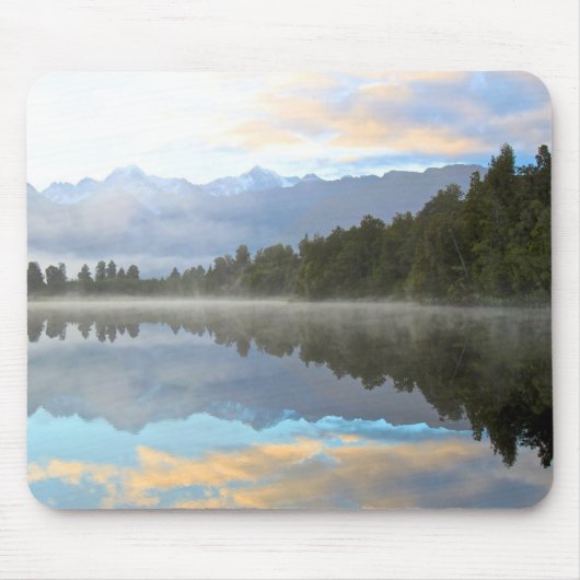 Misty Lake Trees Reflection Tranquil Nature Photo Muismat (Voorkant)