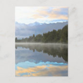 Misty Lake Trees Reflection Tranquil Natuur Briefkaart (Voorkant)