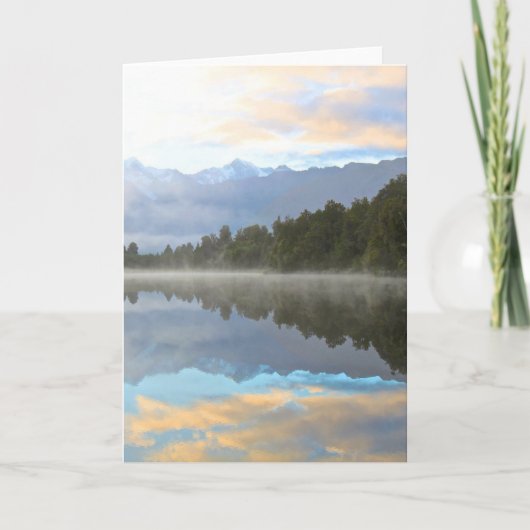 Misty Lake Trees Reflection Tranquil Natuur Foto Kaart (Voorkant)