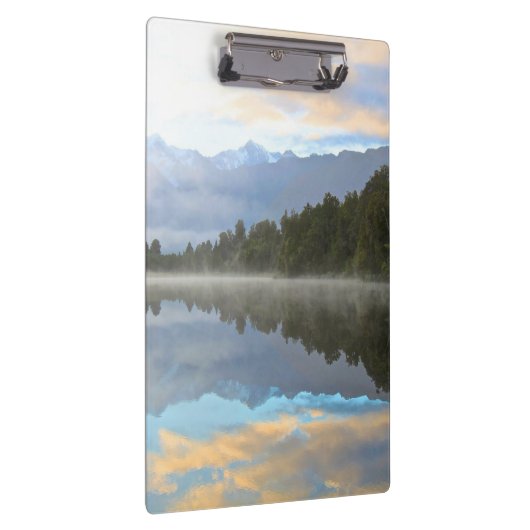 Misty Lake Trees Reflection Tranquil Natuur Foto Klembord (Rechts)