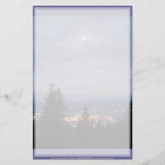 Misty Moon Over de Columbia Briefpapier (Voorkant)