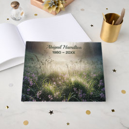 Misty Morning Meadow met wilde bloemen Gastenboek