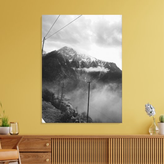 Misty Mountain Canvas Zwart & Wit Muurdecoratie (Insitu (Woonkamer))