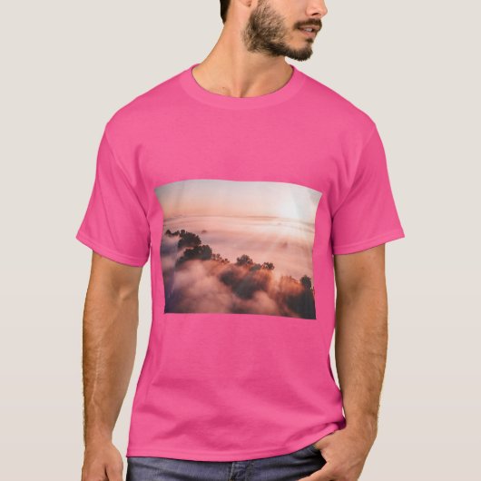 Misty Mountain Dawn T-shirt (Voorkant)