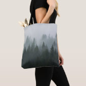 Misty Mountain Forest herfstmist Tote Bag (Dichtbij)