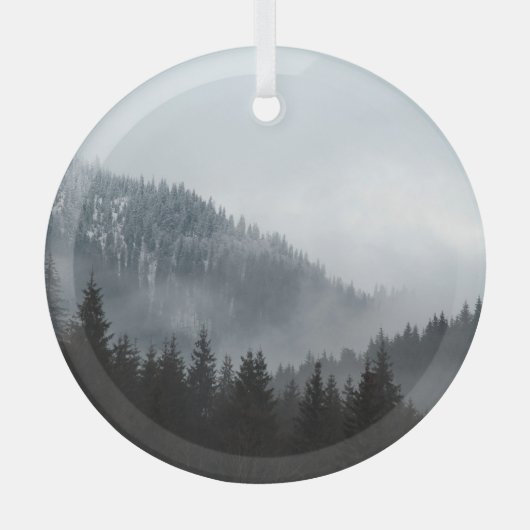 Misty Mountain Forest: Schilderachtig landschap Ui Glas Ornament (Voorkant)