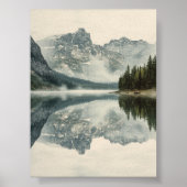 Misty Mountain Lake Poster (Voorkant)