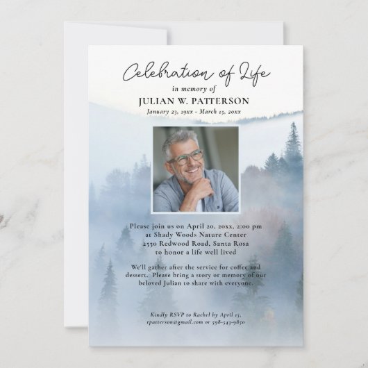 Misty Mountain Pine Tree Viering van het leven Fot Kaart (Voorkant)