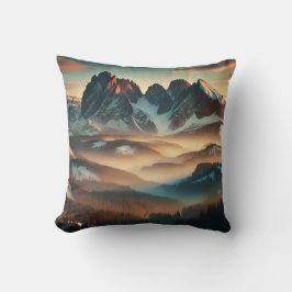 Misty Mountain Throw Pillow Kussen