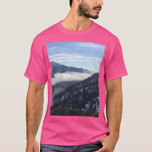 Misty Mountains Graphic T-shirt (Voorkant)