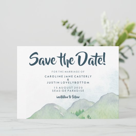 Misty Mountains Save the Date Trouwdatum Aankondig (Staand voorkant)