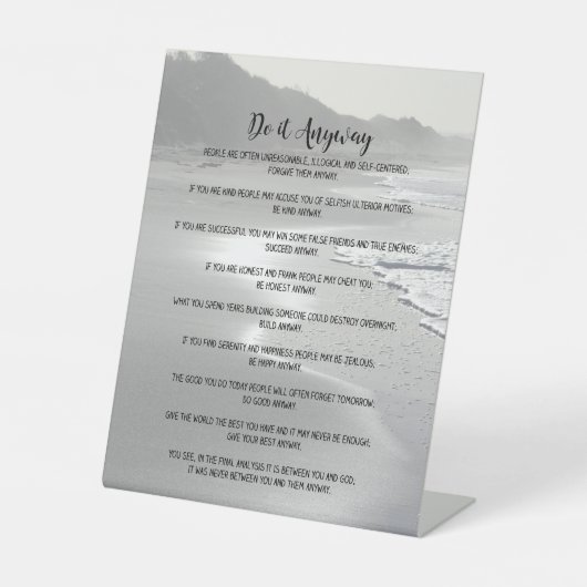 Misty Ocean Beach doet het in ieder geval Reclamebord Met Voetstuk (Voorkant)