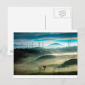 Misty-ochtendlandschap bij wind-boerderij briefkaart (Voorkant / Achterkant)