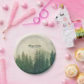 Misty Pine Forest Trees Custom Keepomwille Papieren Bordje (Feest)