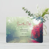 Misty Railroad Tracks Schilderachtig Foto Wedding Save The Date (Staand voorkant)