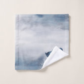 Misty Reflections | Moody Dusty Blue Swan op Lake Bad Handdoek (Wasdoekje)