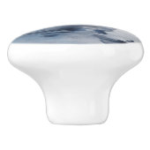 Misty Reflections | Moody Dusty Blue Swan op Lake Keramische Knop (Zijkant)