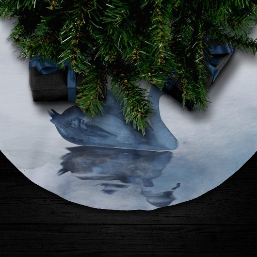 Misty Reflections | Moody Dusty Blue Swan op Lake Kerstboom Rok