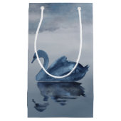 Misty Reflections | Moody Dusty Blue Swan op Lake Klein Cadeauzakje (Voorkant)
