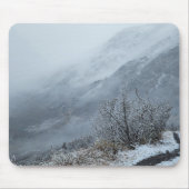 Misty Winter Mountain Valley Mousepad Muismat (Voorkant)