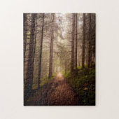 Misty Woodland Path Legpuzzel (Verticaal)
