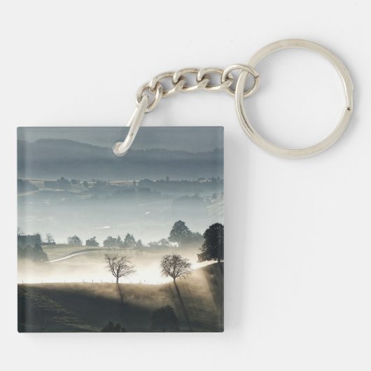 Misty Zwitserland Landschap Sleutelhanger (Achterkant)