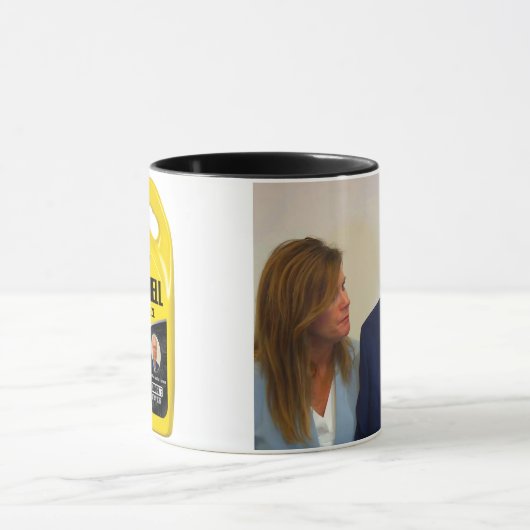 Mitch McConnell vriest weer, 11 oz Mok (Midden)