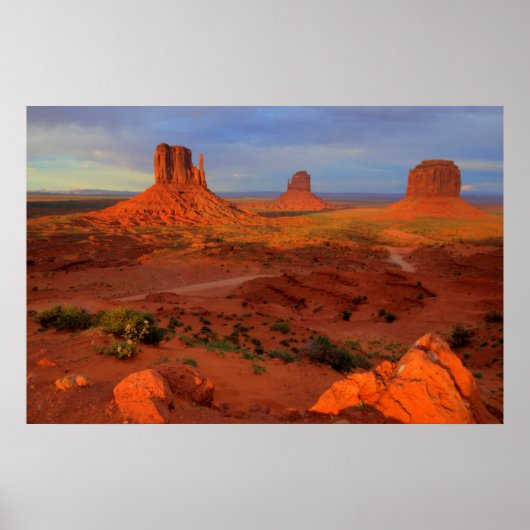 Mittens, monument valley, AZ Poster (Voorkant)