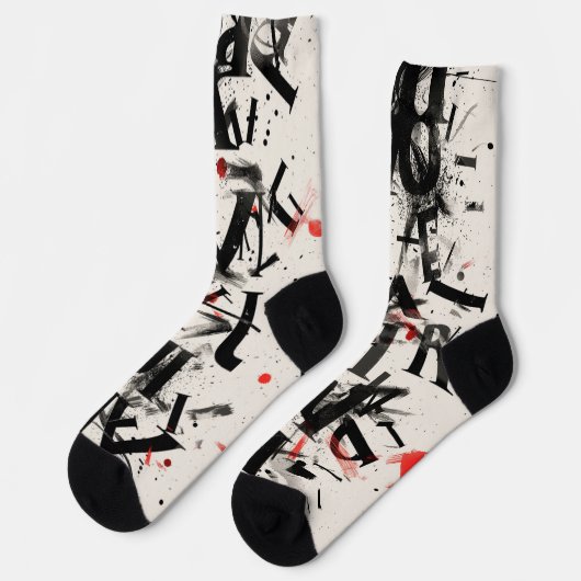 Mix van alfabetletters in zwart en rood sokken (Links)