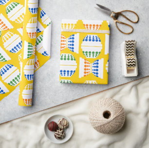 mixen van Bowls met Polka Dots gepatterde ra Cadeaupapier